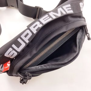 supreme 18SS ショルダーバック　(早い者勝ち)