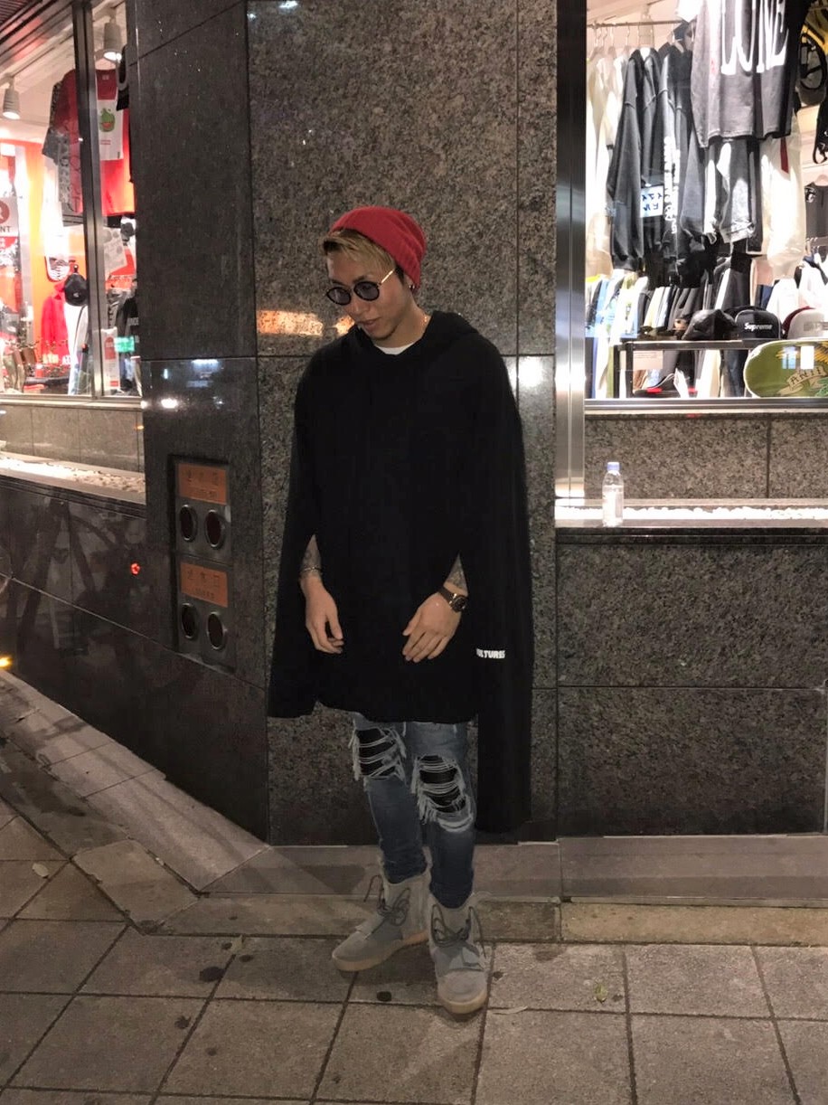 大阪　堀江　SNAP　スナップ　ギャルソン　サンローラン　SAINT LAURENT PARIS　メメモリ　mememori 　SUPREME シュプリーム　AMIRI アミリ　RAF SIMONS ラフシモンズ YEEZY BOOST YEEZY BOOST750